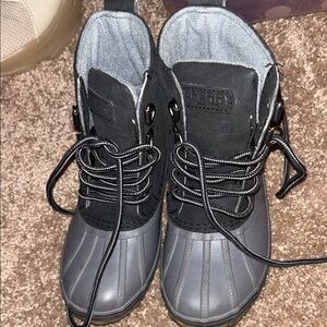 Sperry Kids Boots in Black and Gray